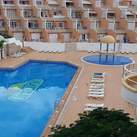 Orlando Апартаменти *